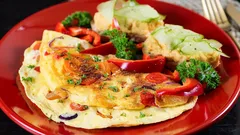 Sobrou frango assado? Veja como, em meia hora, transformá-lo num jantar totalmente diferente